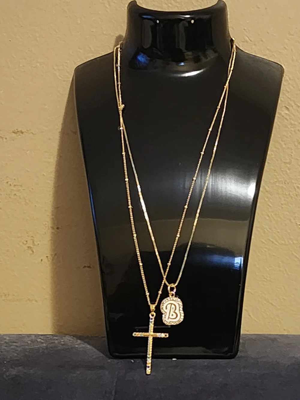 Nolune Intial B/ With Cross Necklace In Best Wishes Pink Gift Box